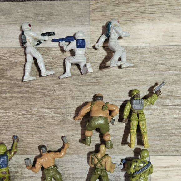 Vintage 1980s Mattel GUTS! Action Figure Lot 18 Minifigure Several Varieties VTG - Picture 10 of 11